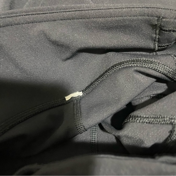 Lululemon Speed Up Tight Full On Luxtreme 28” Size 2 Black Running Leggings - Picture 8 of 9